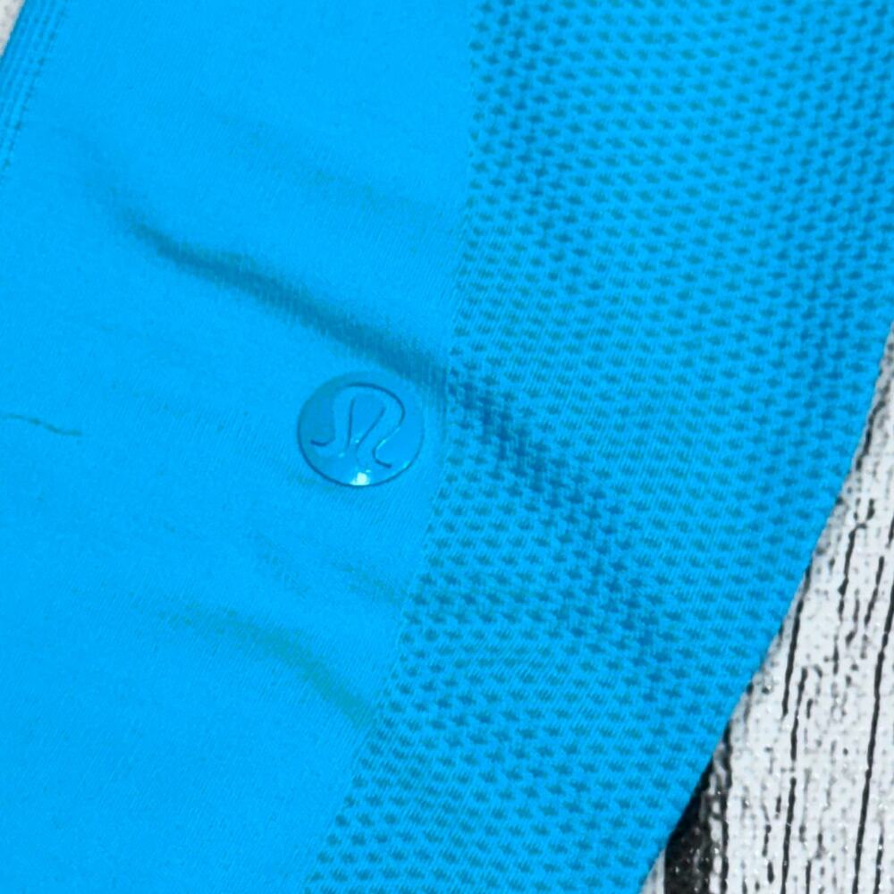 Lululemon High Waisted Compression Leggings Size 2 - Picture 2 of 3